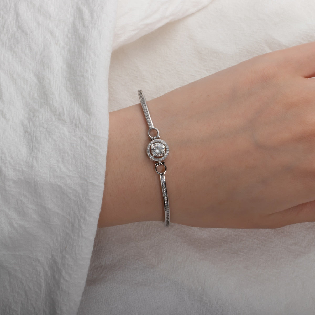 Bracelete Coroa Brilhante Moissanites e Prata Folheada à Ouro Branco 18k - Loratta